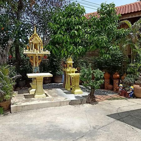 J&J Guesthouse سوكوتايْ المظهر الخارجي الصورة