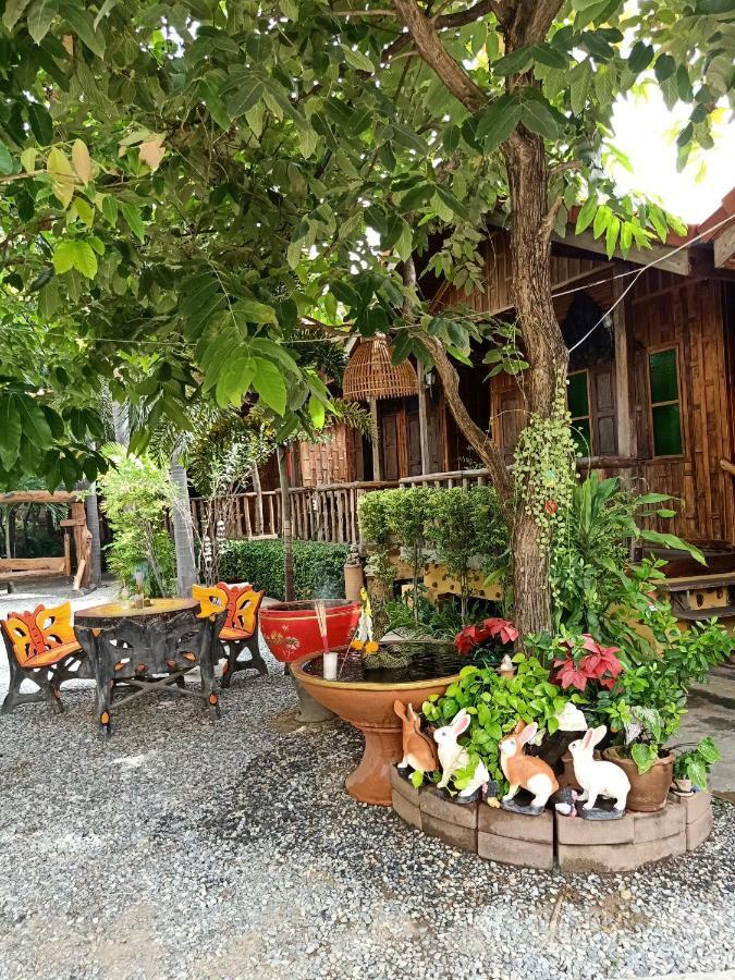 J&J Guesthouse سوكوتايْ المظهر الخارجي الصورة